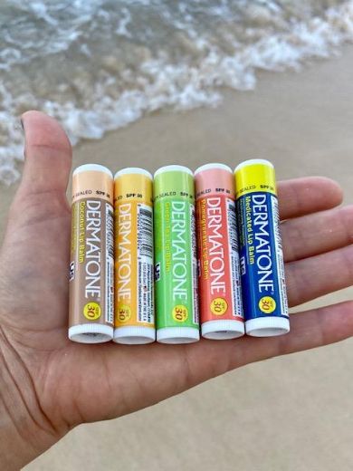 Bilde av Dermatone Lip Balm Green Tea 0,15oz. m-display for 24 